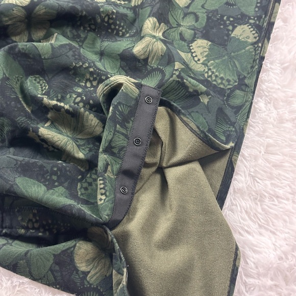lululemon athletica Green Butterfly Scarf - Picture 3 of 10